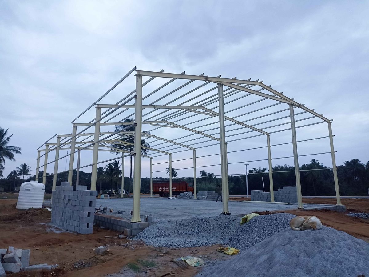 Commercial PEB Project at Onnavadi for Mr. Sivaraj by Hemagni Build Pro